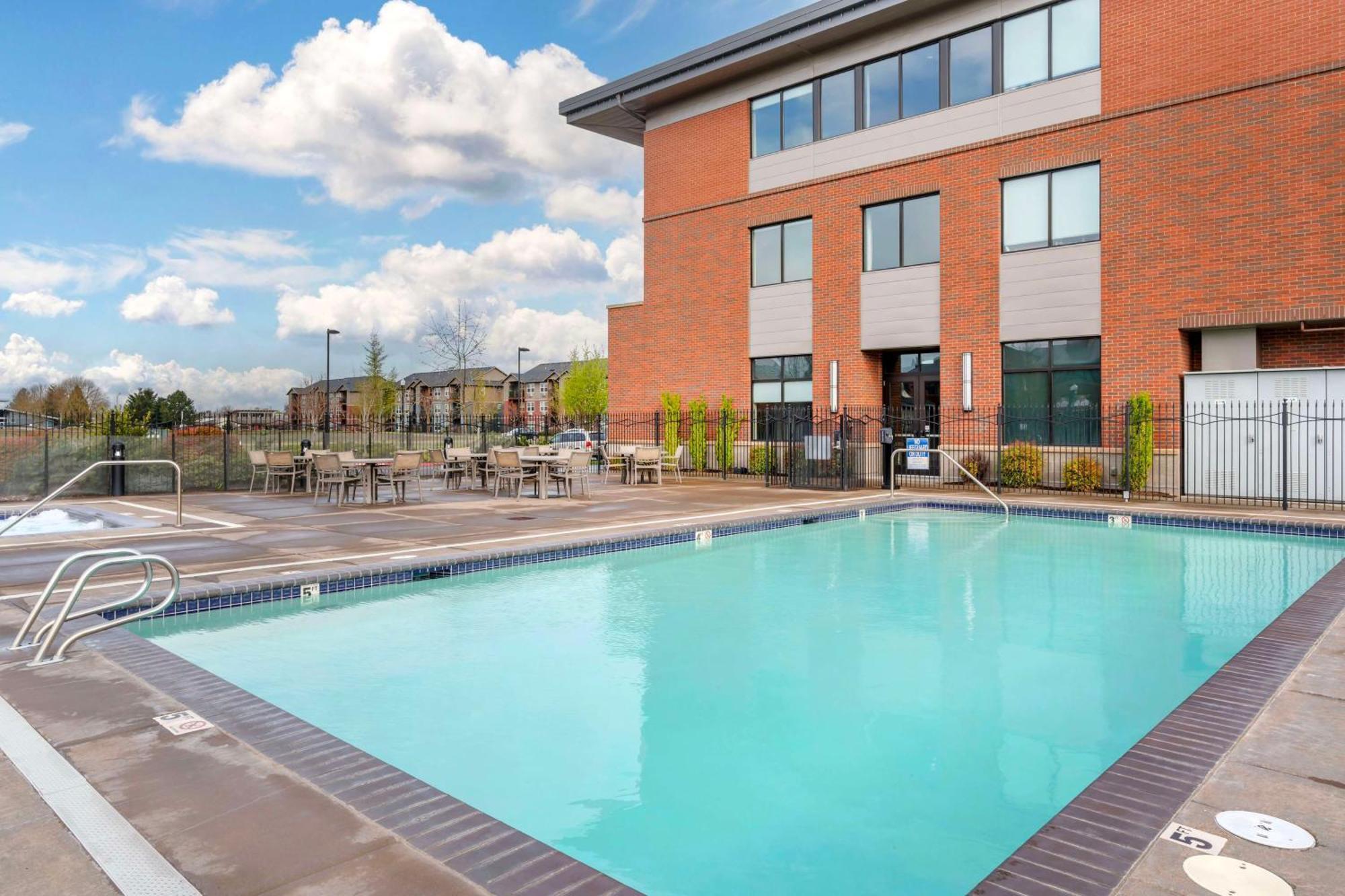 Best Western Premier Boulder Falls Inn Lebanon Luaran gambar